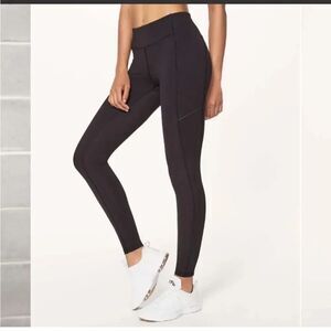 Lululemon Black Speed Up Tight *Full-On Luxtreme 28"
Black Size 4